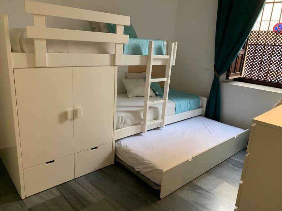 Beautiful Silent Apartment Private Parking إشبيلية المظهر الخارجي الصورة